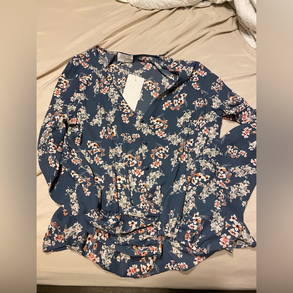 Blue floral blouse, never worn